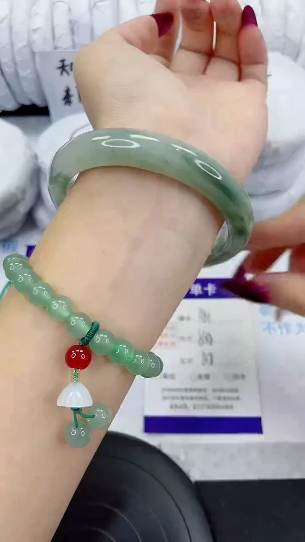 未镶嵌手镯石英质玉284-59/60