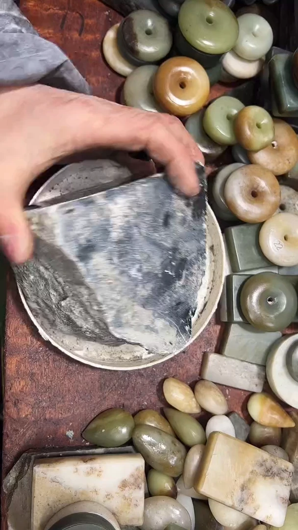 未镶嵌和田玉珠宝半成品1