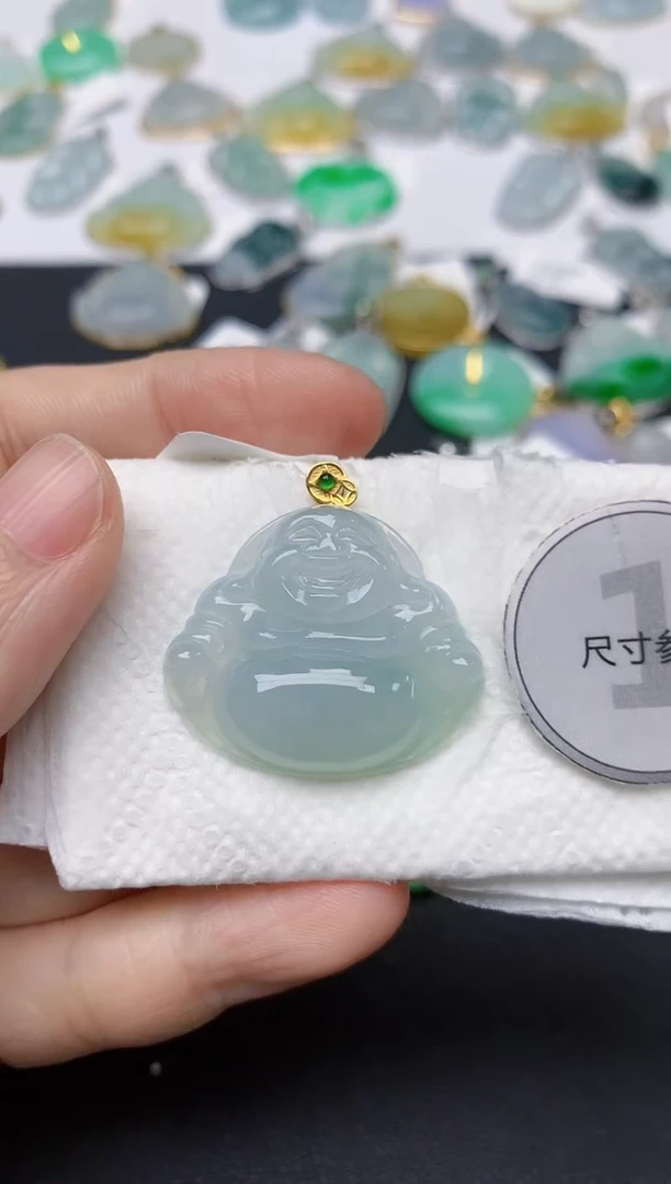 翡翠18K金镶嵌颈饰天然缅甸A货翡翠