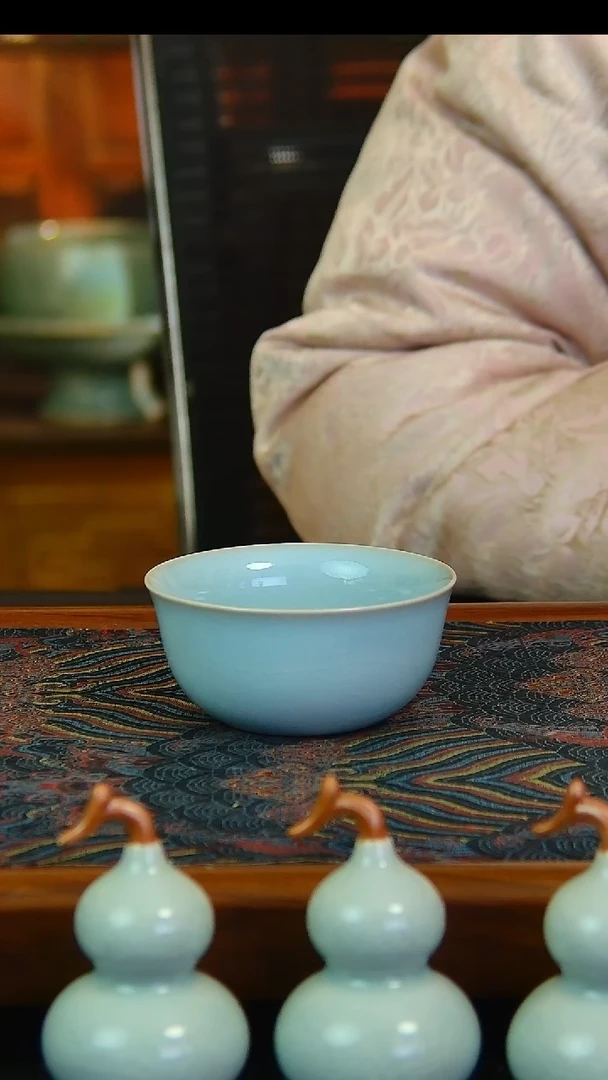 瓷片天青鸡缸杯微瑕