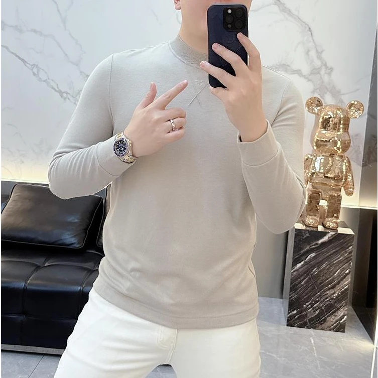 2025秋冬新款男士欧货简约纯色长袖T恤男舒适打底衫时尚修身休闲