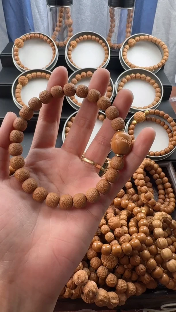 手串猴头核桃荔枝纹送单颗雕刻瑕疵