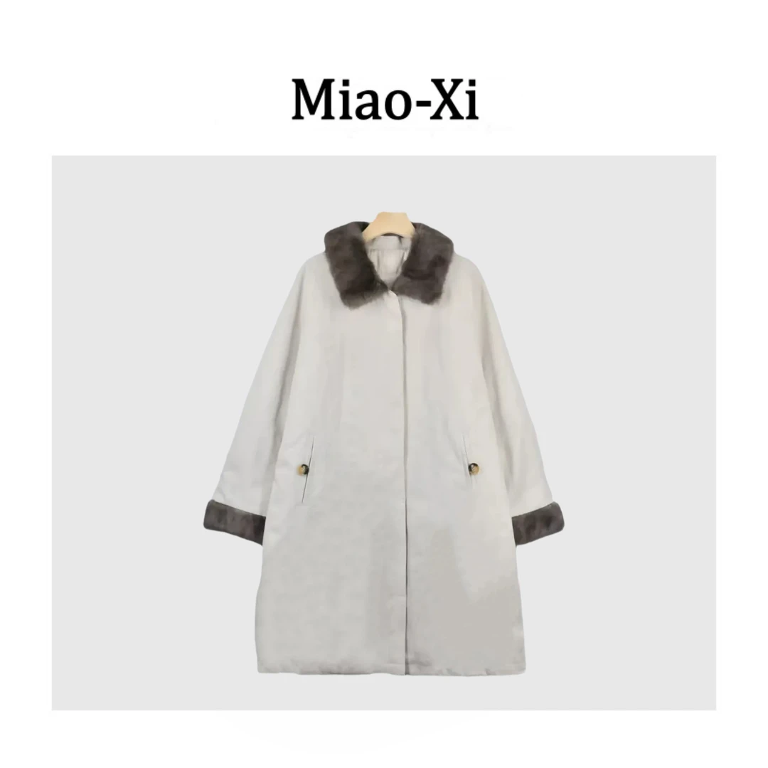 妙兮·LL冬季新款百搭设计款拼接青根貂毛毛领羽绒服*20252998