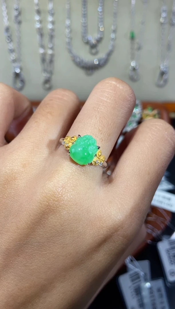 【闪购商品】翡翠戒指18K金镶嵌戒指