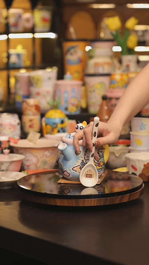 景德镇釉下彩绘设计师款式陶瓷