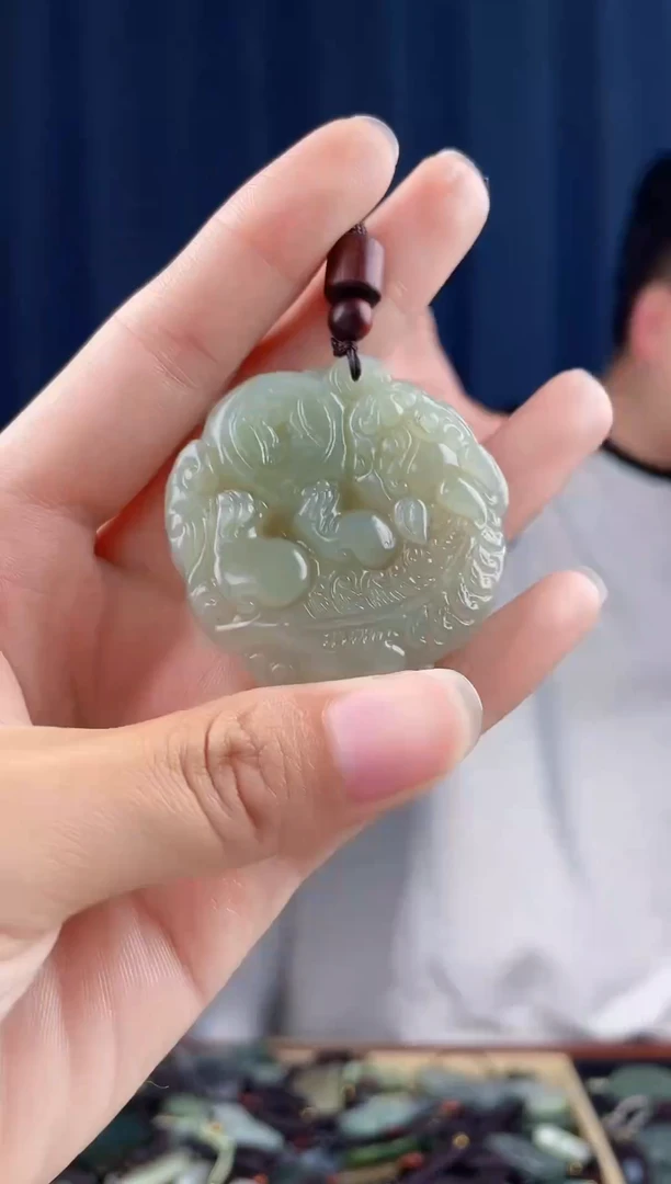 未镶嵌和田玉挂件拍一发一,多样性发货