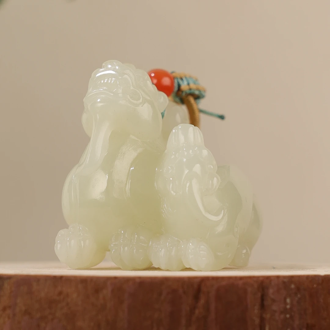 XM9423二十世纪和田玉貔貅挂坠