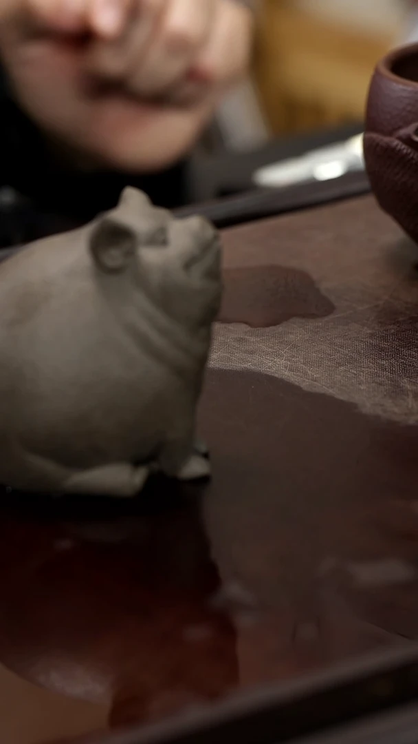 紫砂茶宠珠圆玉润雕塑茶宠