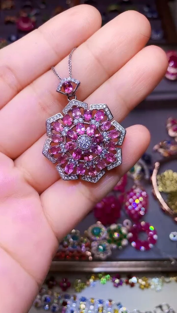 颈饰银S925镶嵌碧玺....