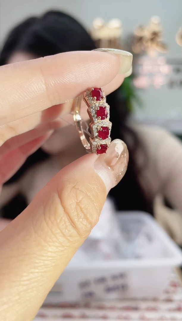 银S925镶嵌戒指红宝石戒指