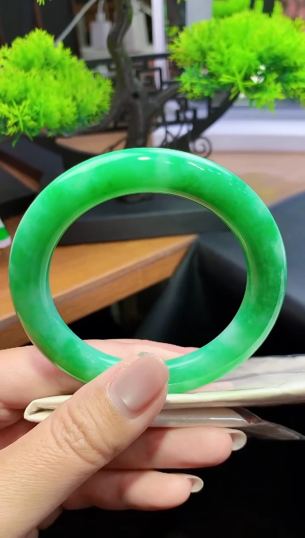 未镶嵌手镯翡翠-k302 天然缅甸A货翡翠58圆条