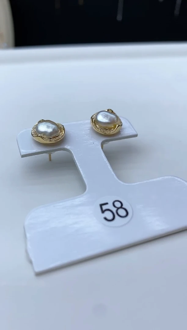 【闪购商品】海水珍珠耳饰18K金镶嵌keshi耳钉10-11mm