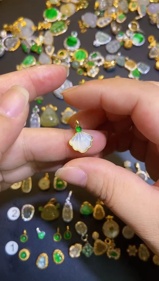 吊坠(不含链)银S925镶嵌翡翠1