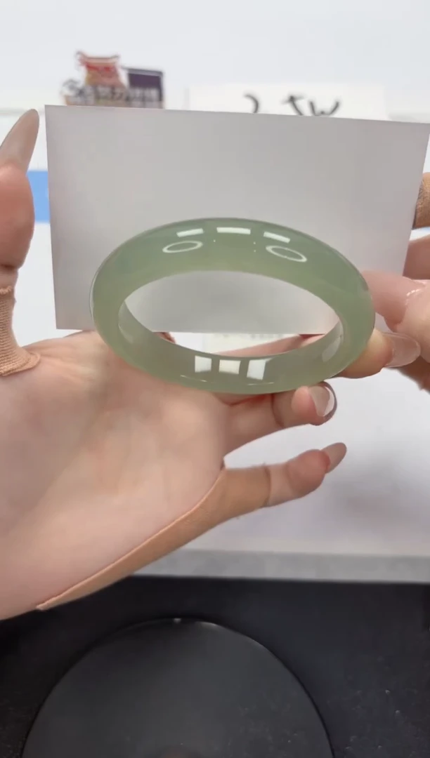 【闪购商品】石英质玉手镯未镶嵌A303-57.2