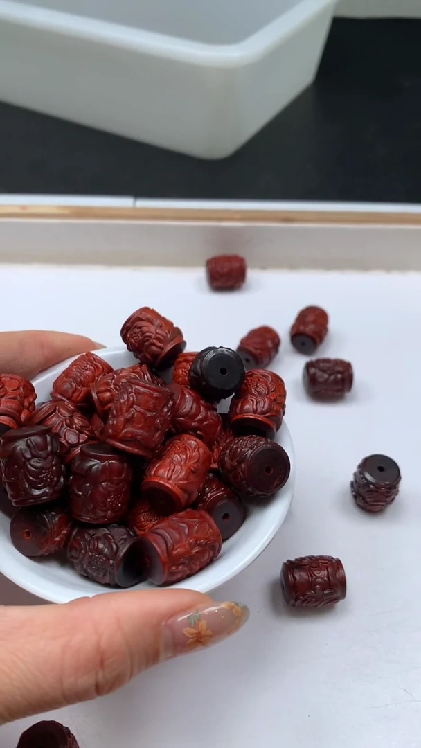 檀香紫檀（小叶紫檀）散珠E862小叶紫檀 牡丹花桶 15*15mm 1个9.9元