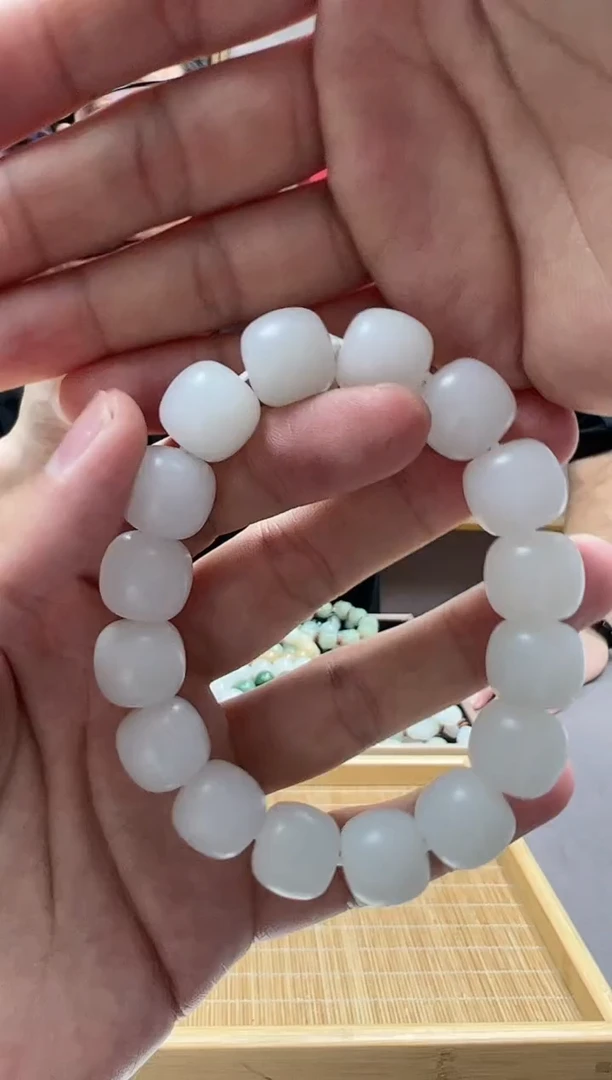 手串未镶嵌和田玉14黑山料