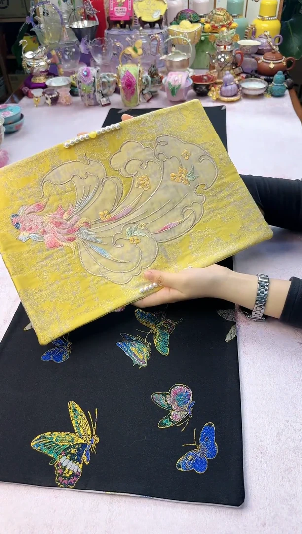 45 金色 桂花鱼 茶席