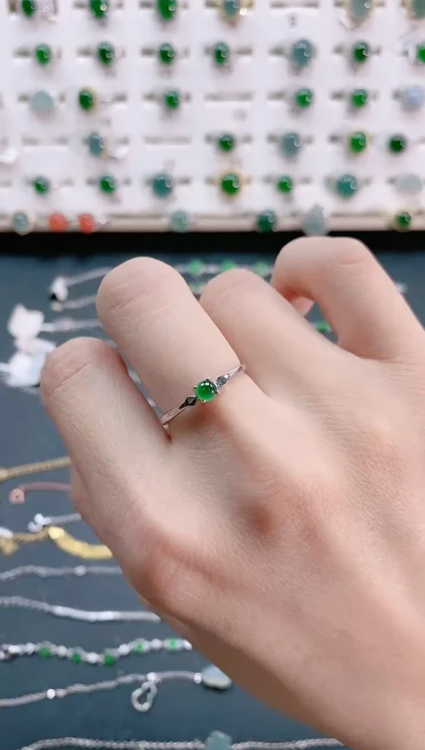 【闪购商品】翡翠戒指银S925镶嵌天然翡翠