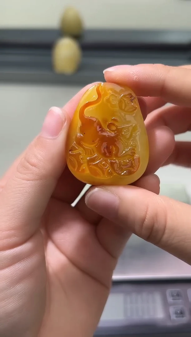 裸石琥珀未镶嵌琥珀蜜蜡吊坠