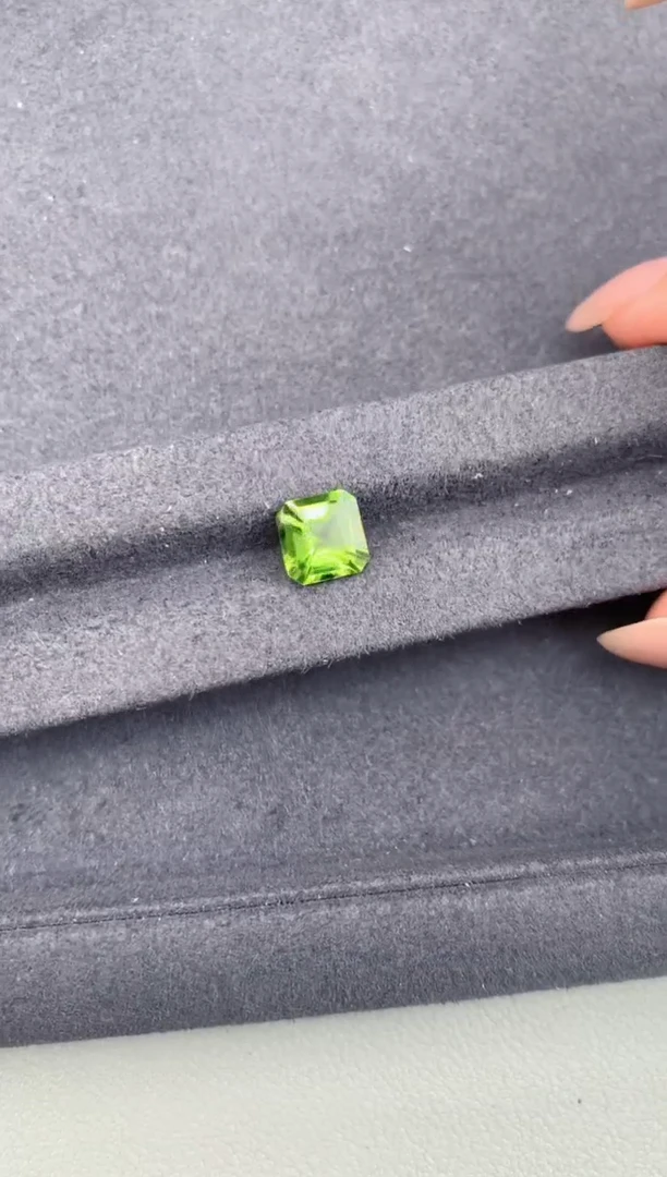 未镶嵌裸石橄榄石2.7ct橄榄石   FB