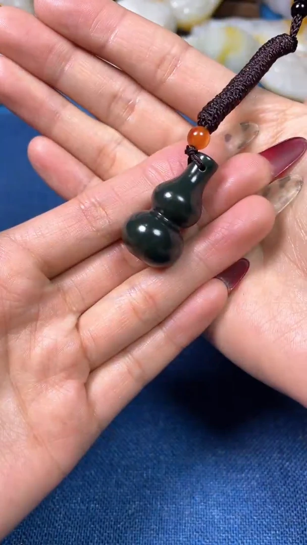 未镶嵌和田玉挂件就***点1