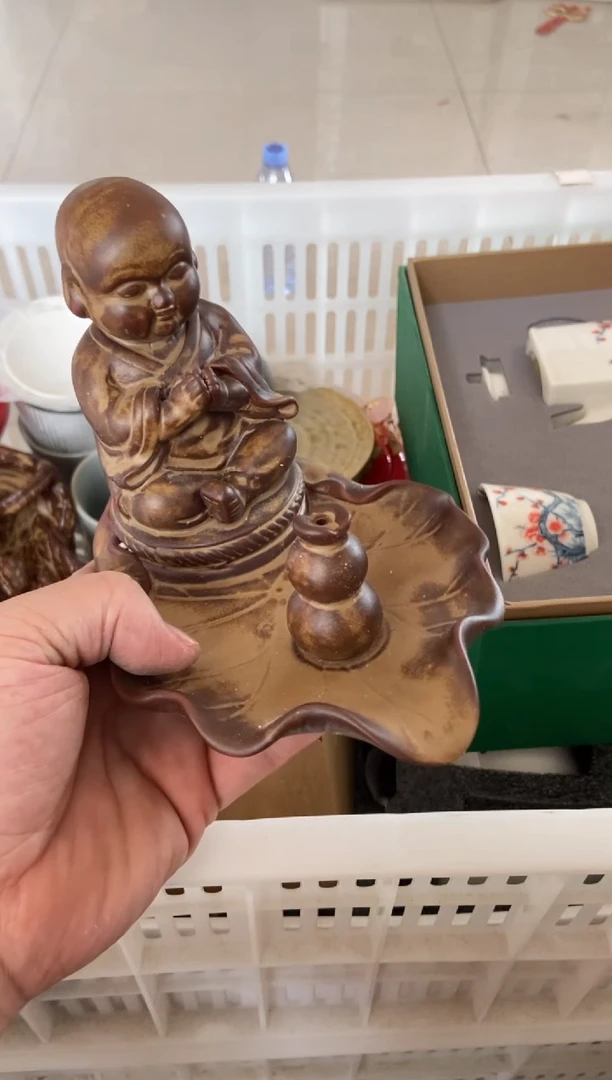 杯无运费险有瑕疵的摄影的产品有使用过的痕迹有点脏介意勿拍