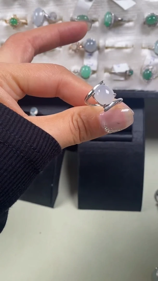 【闪购商品】翡翠戒指银S925镶嵌8802