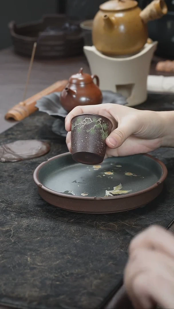 九隐茶器泥绘雪松杯