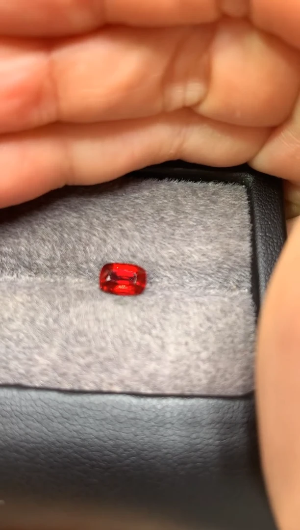 【闪购商品】定制尖晶石裸石未镶嵌枕型 抹谷红色调 1.19ct