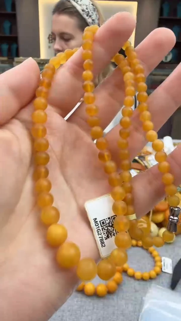 琥珀颈饰未镶嵌91秒拍号 假一罚三