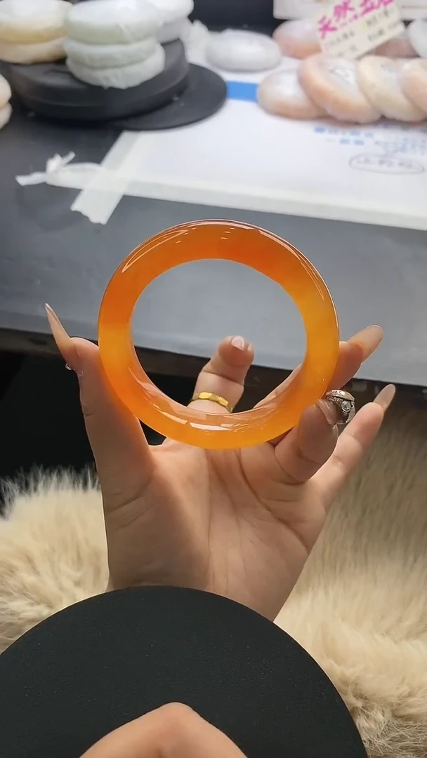 未镶嵌手镯石英质玉w215-HHB58+