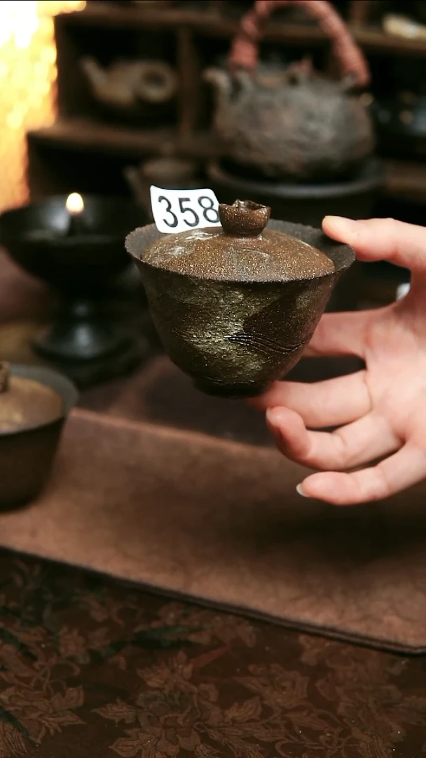紫砂全手工薄胎盖碗110毫升