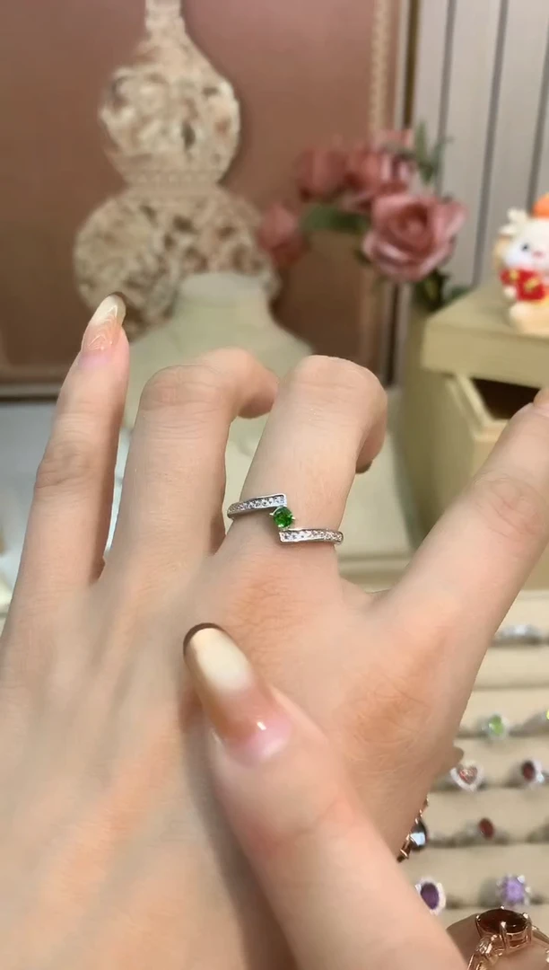 银S925镶嵌透辉石戒指透辉石