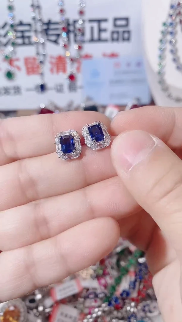 耳饰蓝宝石未镶嵌