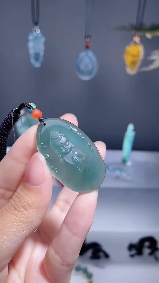颈饰未镶嵌翡翠宝宝佛