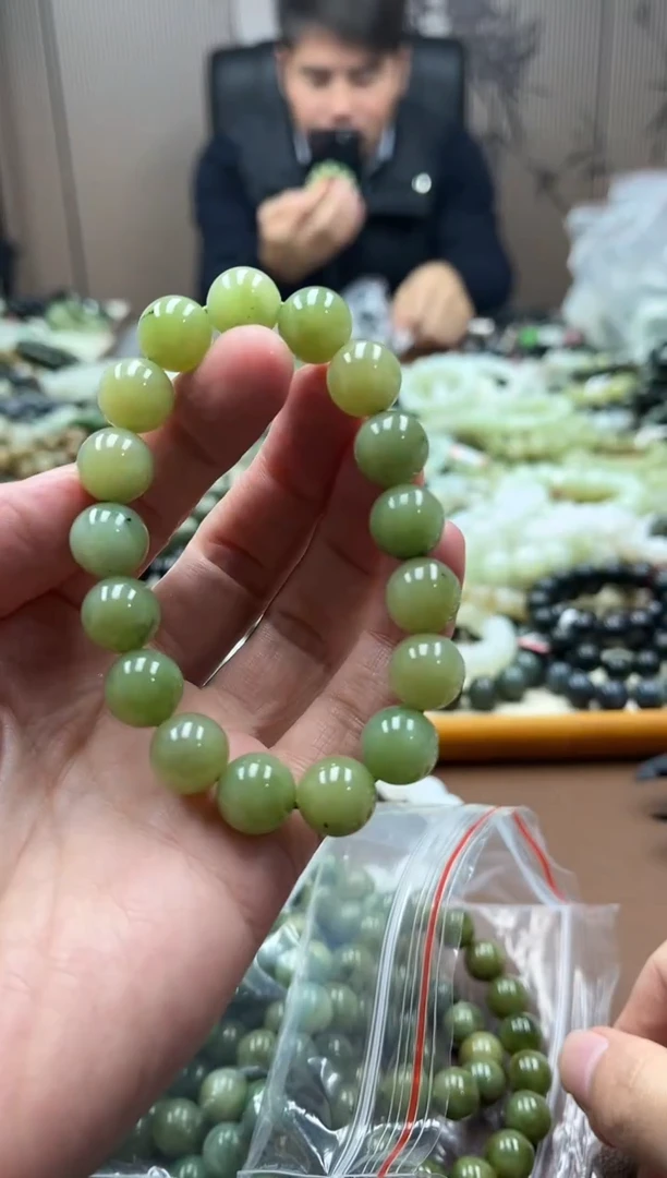 未镶嵌手串和田玉新疆且末黑羊洞碧玉12圆