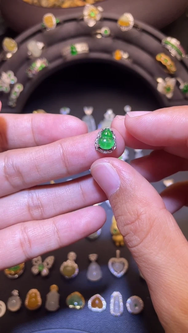 吊坠(不含链)银S925镶嵌翡翠1