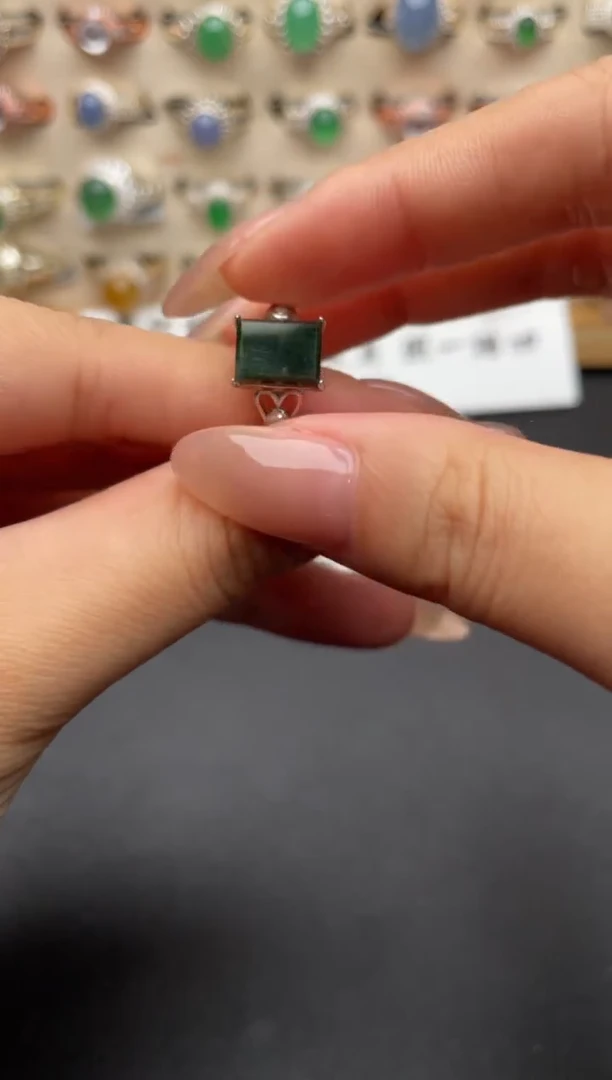 银S925镶嵌戒指翡翠一物一证一礼盒