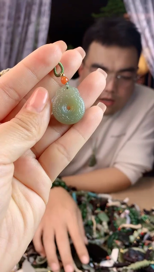 【闪购商品】和田玉挂件未镶嵌多样性发货拍一发一