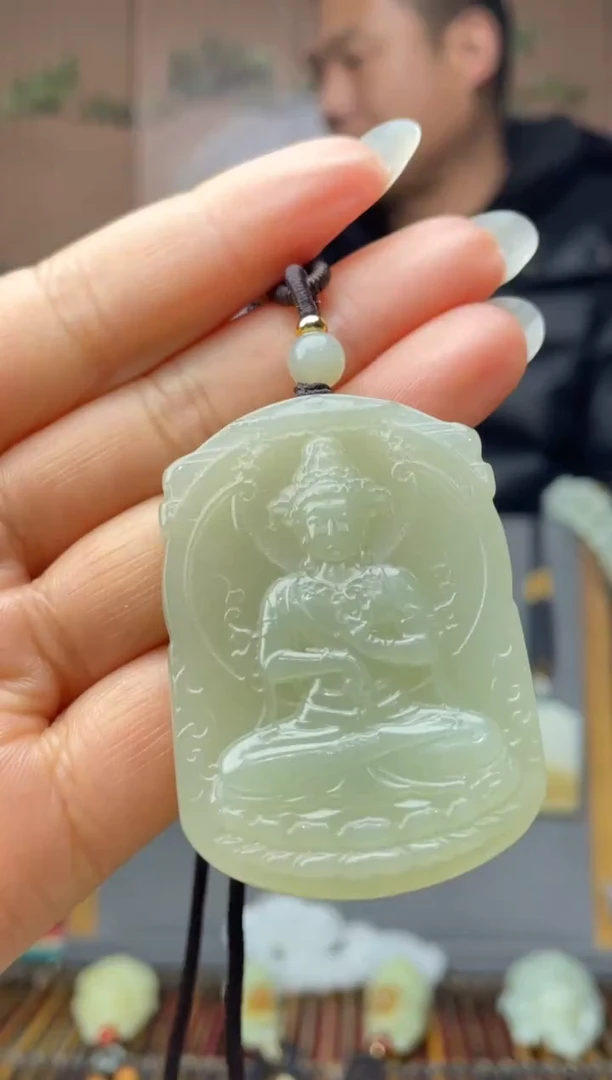 颈饰未镶嵌和田玉拍一发一