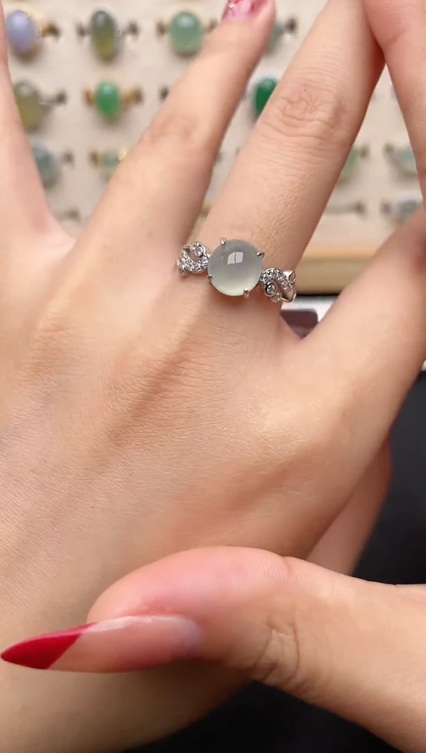 【闪购商品】翡翠戒指银S925镶嵌一物一证一礼盒