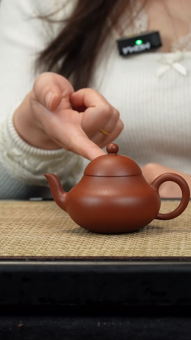 【闪购商品】紫砂茶壶朱泥小梨壶130c