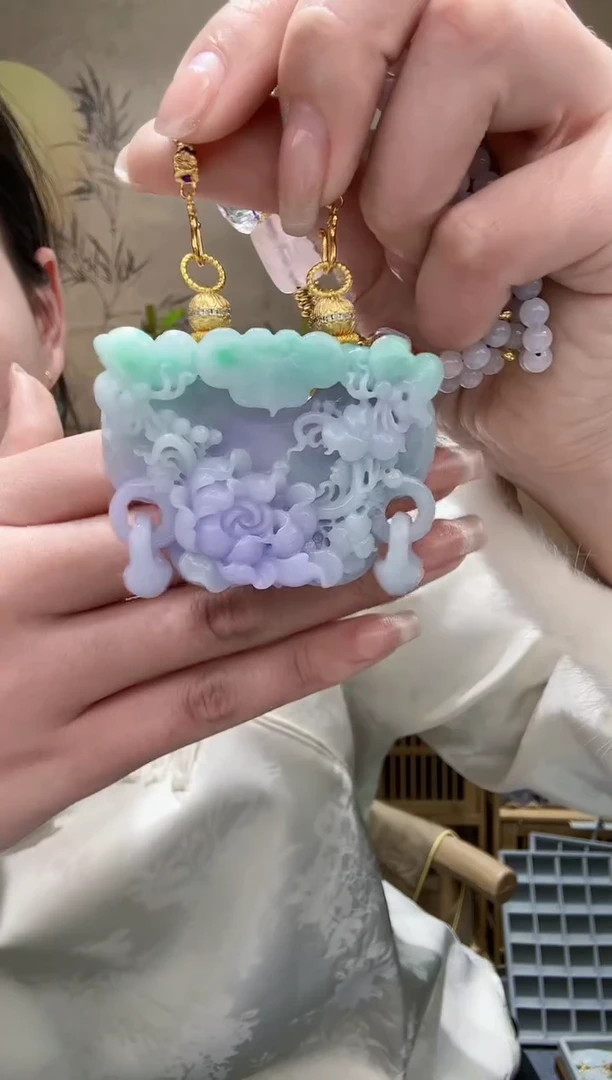 【闪购商品】翡翠颈饰未镶嵌吊坠