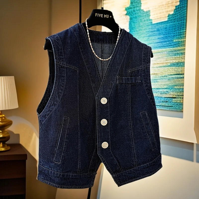 高级感复古V领牛仔马甲女春秋时髦洋气外穿短款无袖坎肩背心外套