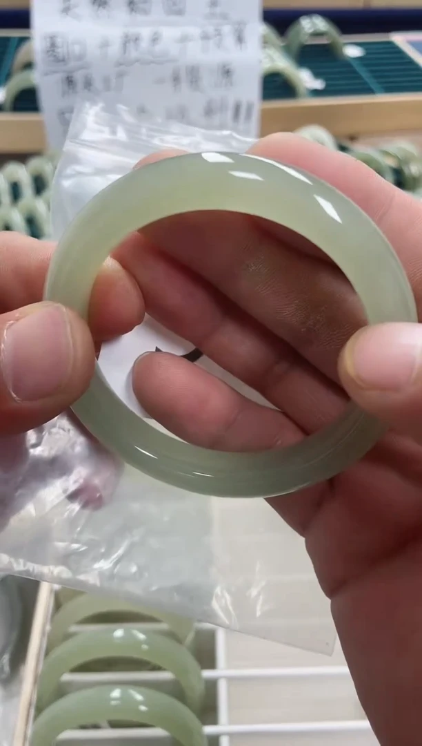 未镶嵌手镯和田玉和田玉手镯58+ 圈98 号