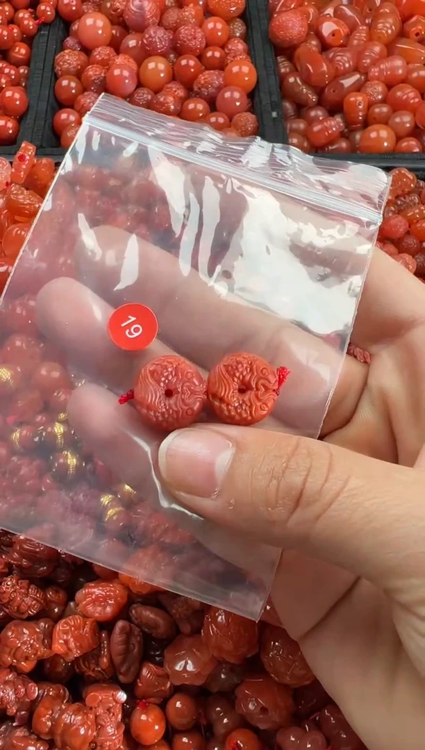 【闪购商品】南红玛瑙颈饰未镶嵌1