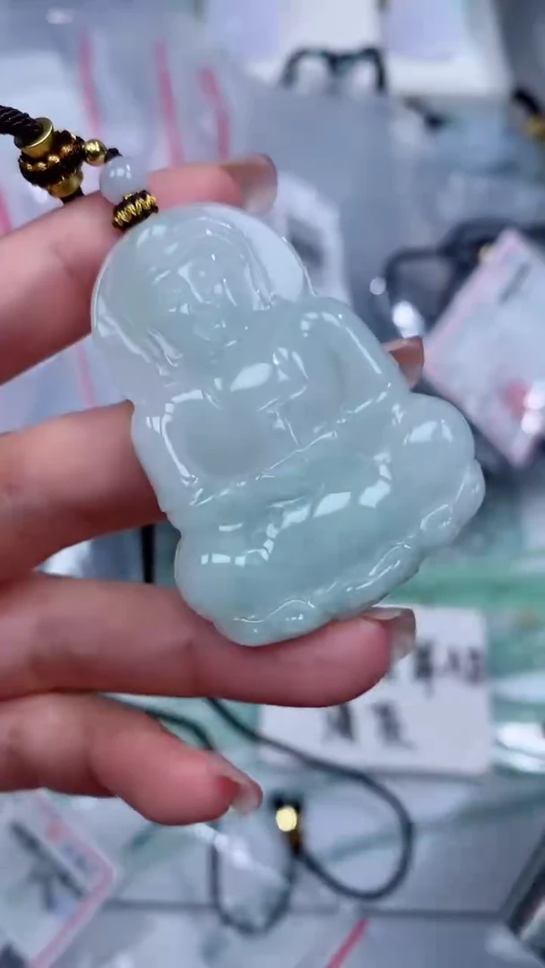 颈饰未镶嵌翡翠吊坠
