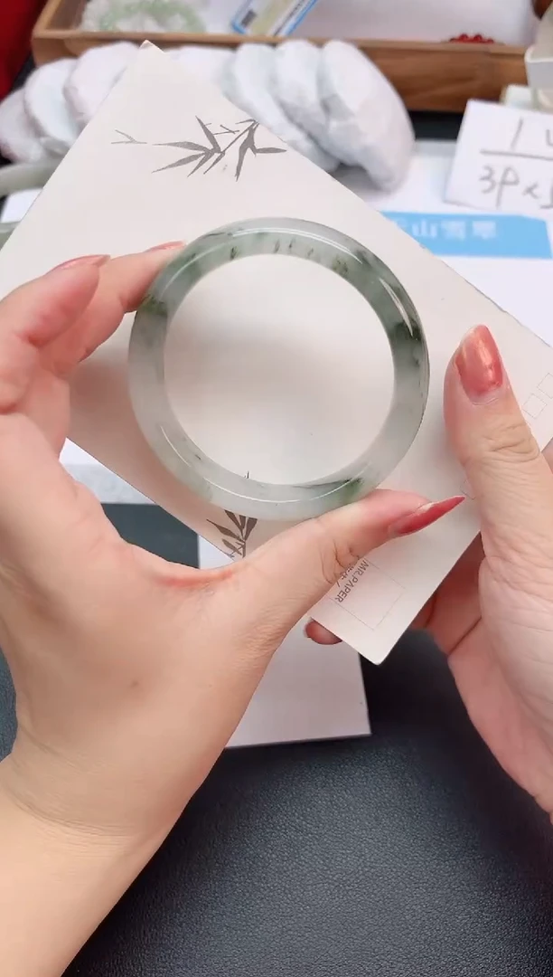 石英质玉手镯未镶嵌V40-56