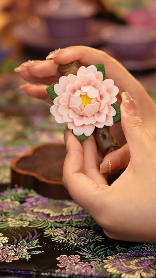 牡丹香插···········