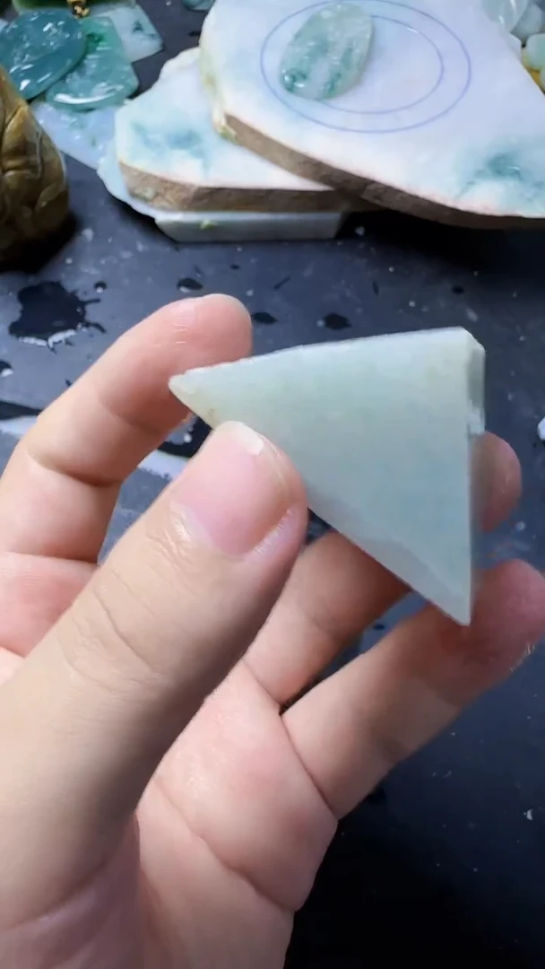 未镶嵌挂件翡翠081